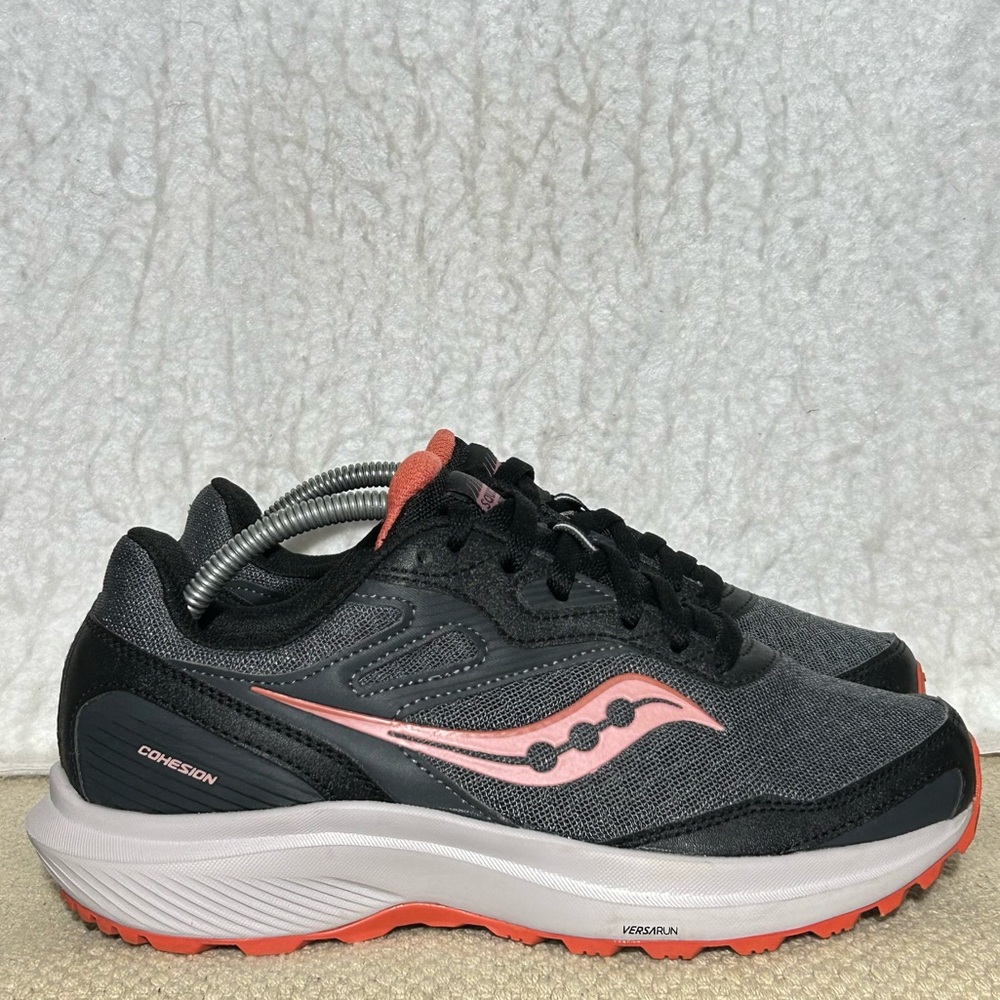 Saucony Women's Cohesion TR16 7.5 wide